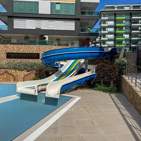 Pleasure In Fully Equipped ألانيا