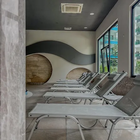 Pleasure In Fully Equipped Apartment
